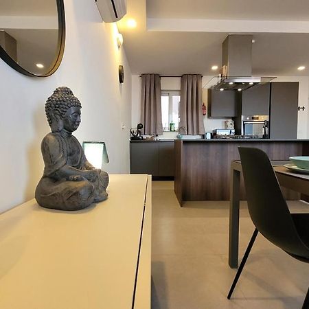 Stylish - Modern - Large Terrace - 2 Bed - 200 M From Sea - Fully Air Con Apartamento St. Paul's Bay Exterior foto